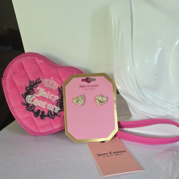 Juicy Couture Handbags - Juicy Couture Pink Wristlet Purse And  Earrings.
